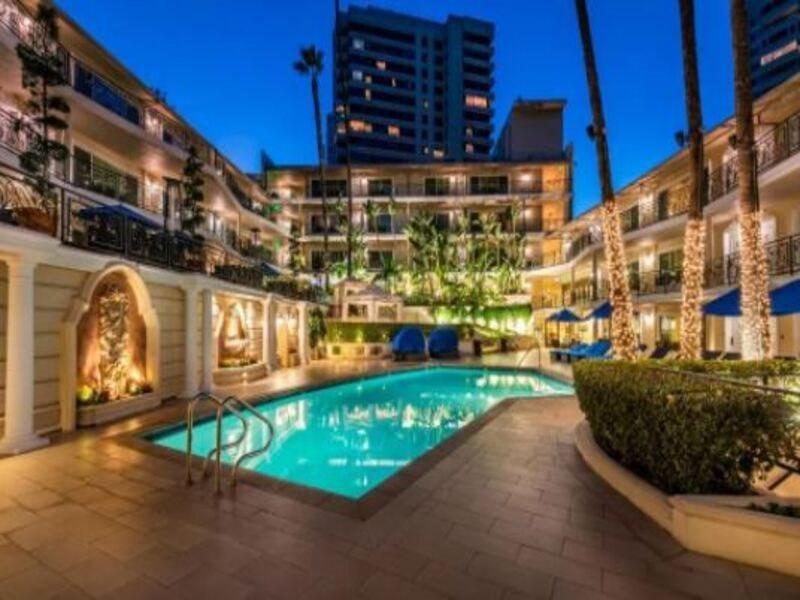 Hotel Beverly Hills Plaza & Los Ángeles